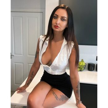 Full leaked Hana paris private onlyfans photo