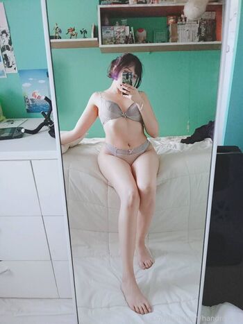 Full leaked Handrollcito private onlyfans photo