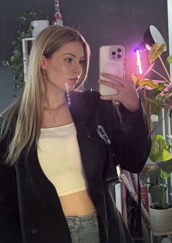 Full leaked Hannah bng private onlyfans photo