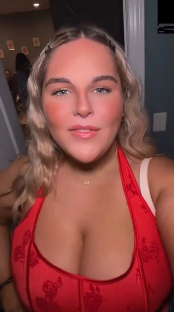 Full leaked Hannah c page private onlyfans photo