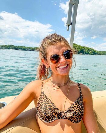 Full leaked Hannah schlenker page private onlyfans photo