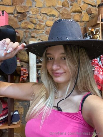 Full leaked Hannasimons private onlyfans photo