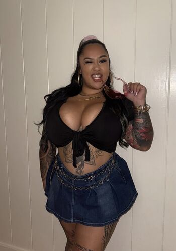 Full leaked Hawaii baddies  page private onlyfans photo