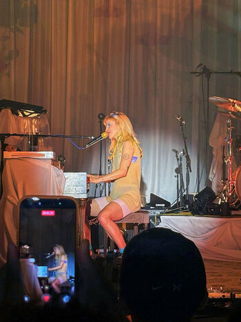 Full leaked Hayley williams private onlyfans photo