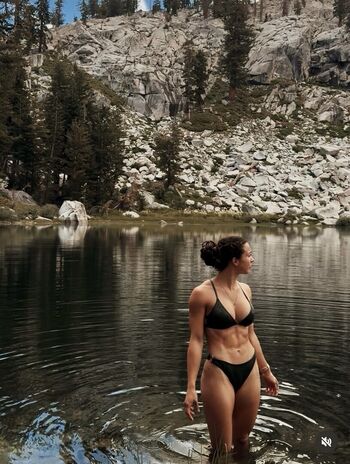 Full leaked Heatherlgrimes private onlyfans photo