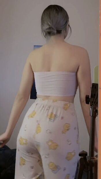 Full leaked Heeheemoon private onlyfans photo