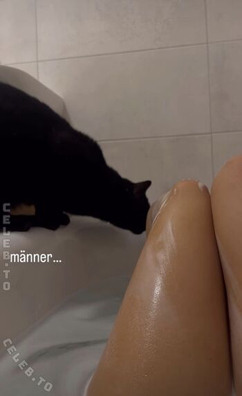 Full leaked Heidibve private onlyfans photo