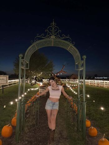 Full leaked Heily private onlyfans photo