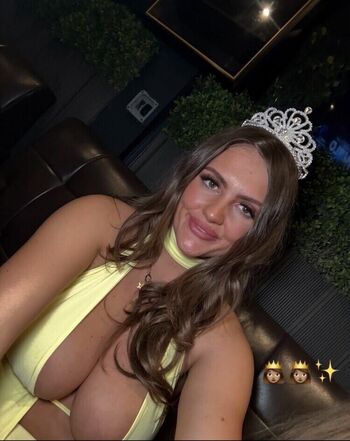 Full leaked Helena carolan page private onlyfans photo