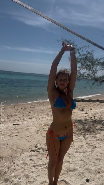 Full leaked Helenaastoll private onlyfans photo