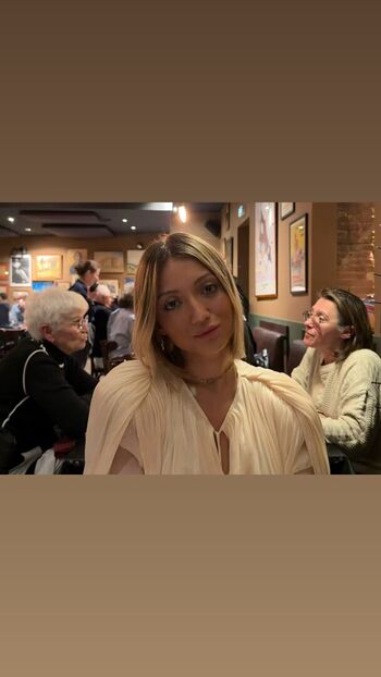 Full leaked Hello iris page private onlyfans photo