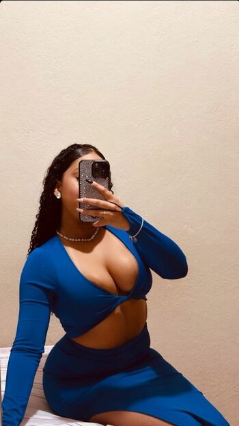 Full leaked Heloovv private onlyfans photo