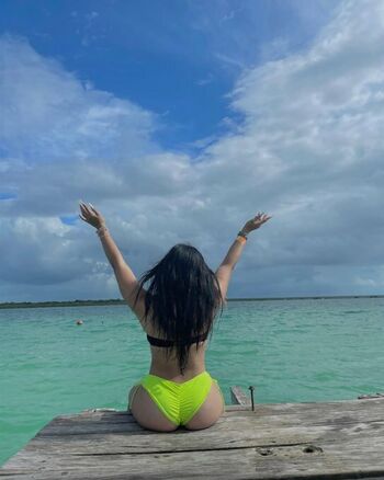 Full leaked Heluvaylenn  page private onlyfans photo