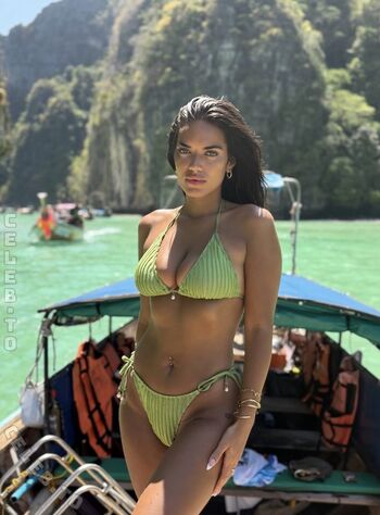 Full leaked Henna private onlyfans photo