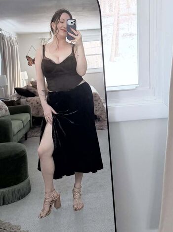 Full leaked Hennamckay private onlyfans photo