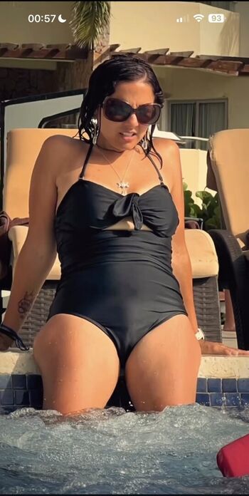 Full leaked Hey pooks private onlyfans photo