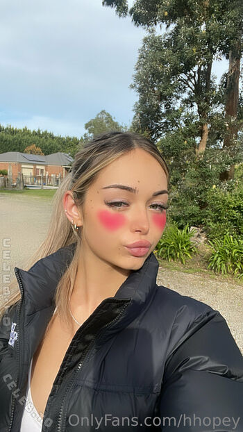 Full leaked Hhopey private onlyfans photo