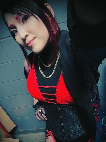 Hikaru Shida