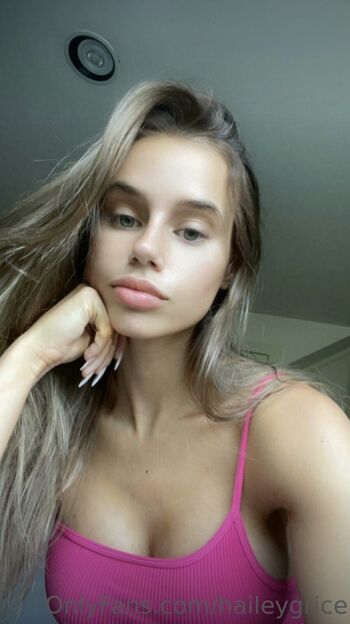 Full leaked Hiley grce private onlyfans photo