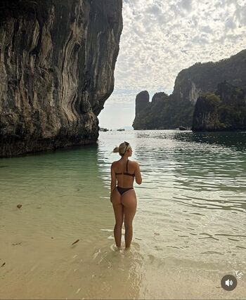 Full leaked Holly humphreys private onlyfans photo