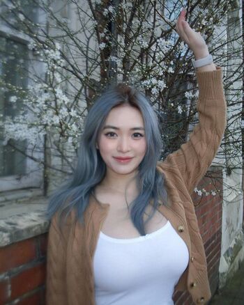 Full leaked Holly shu private onlyfans photo