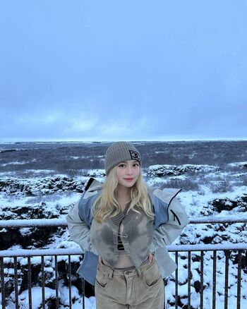 Full leaked Holly shu private onlyfans photo