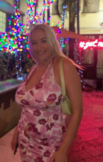 Full leaked Holly youpa private onlyfans photo