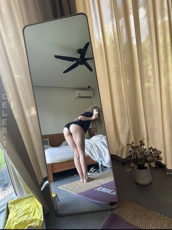 Full leaked Hollyloly page private onlyfans photo