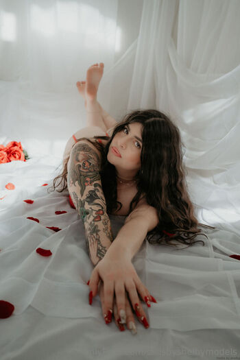 Full leaked Honeeycrisp private onlyfans photo