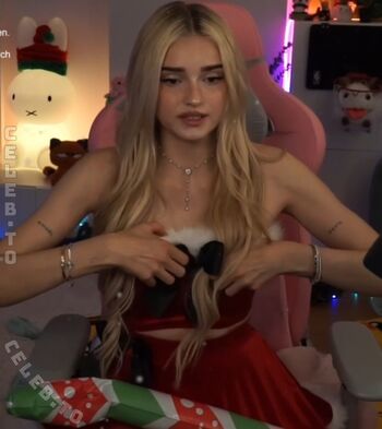 Full leaked Honeypuu  page private onlyfans photo