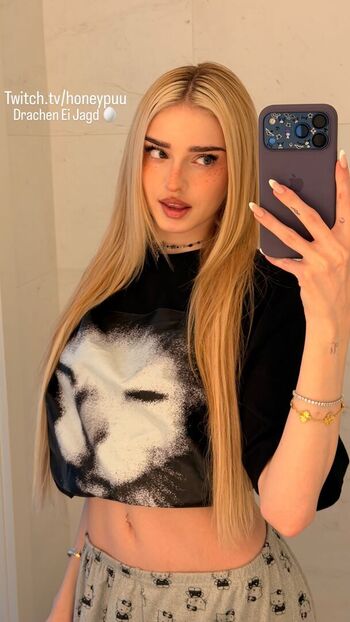 Full leaked Honeypuu  page private onlyfans photo