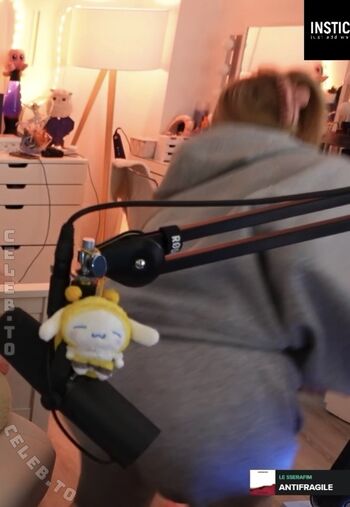 Full leaked Honeypuu private onlyfans photo