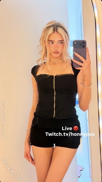 Full leaked Honeypuu private onlyfans photo