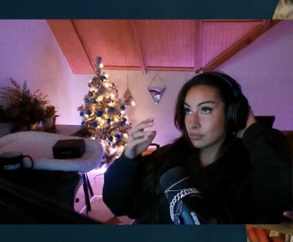 Full leaked Honeyxxo private onlyfans photo