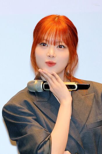 Hong Eunchae 홍은채