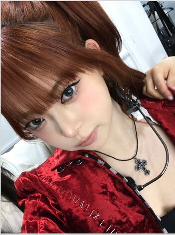 Hong Eunchae 홍은채