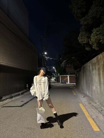 Hong Eunchae 홍은채