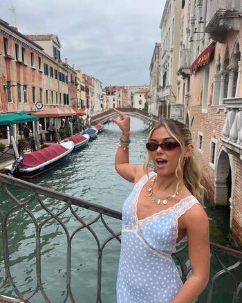 Full leaked Hopie schlenker page private onlyfans photo