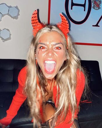 Full leaked Hopie schlenker page private onlyfans photo