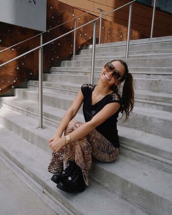 Full leaked Hopie schlenker page private onlyfans photo