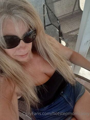 Full leaked Hotstepmomcasey page private onlyfans photo