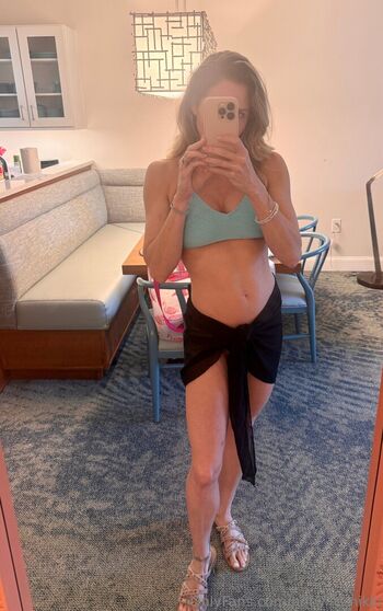 Full leaked Hotwife nikki  page private onlyfans photo