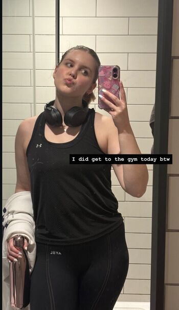 Full leaked Hoxieloxie private onlyfans photo