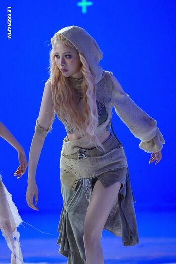 Huh Yunjin 허윤진