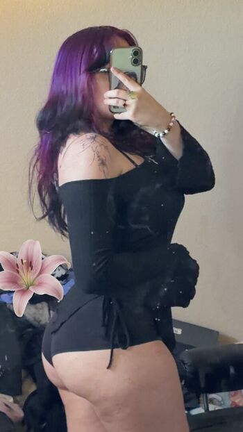 Full leaked Hunnylulu private onlyfans photo