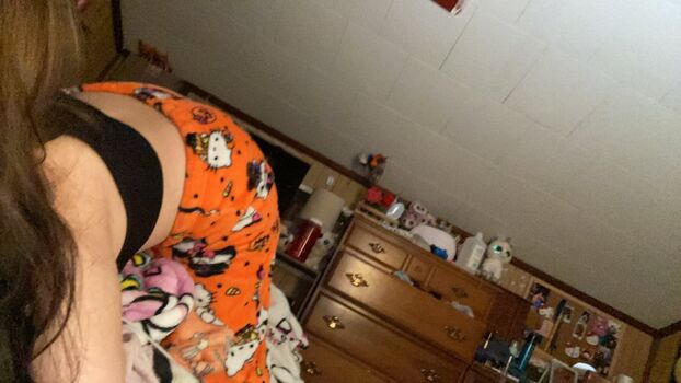 Full leaked Hzllzbound private onlyfans photo