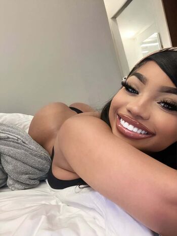 Full leaked Iamskylarmarie private onlyfans photo