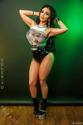 Full leaked Ice queen page private onlyfans photo