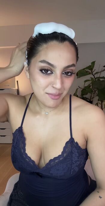 Full leaked Iconicakes private onlyfans photo