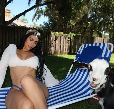 Full leaked Idalis lago private onlyfans photo